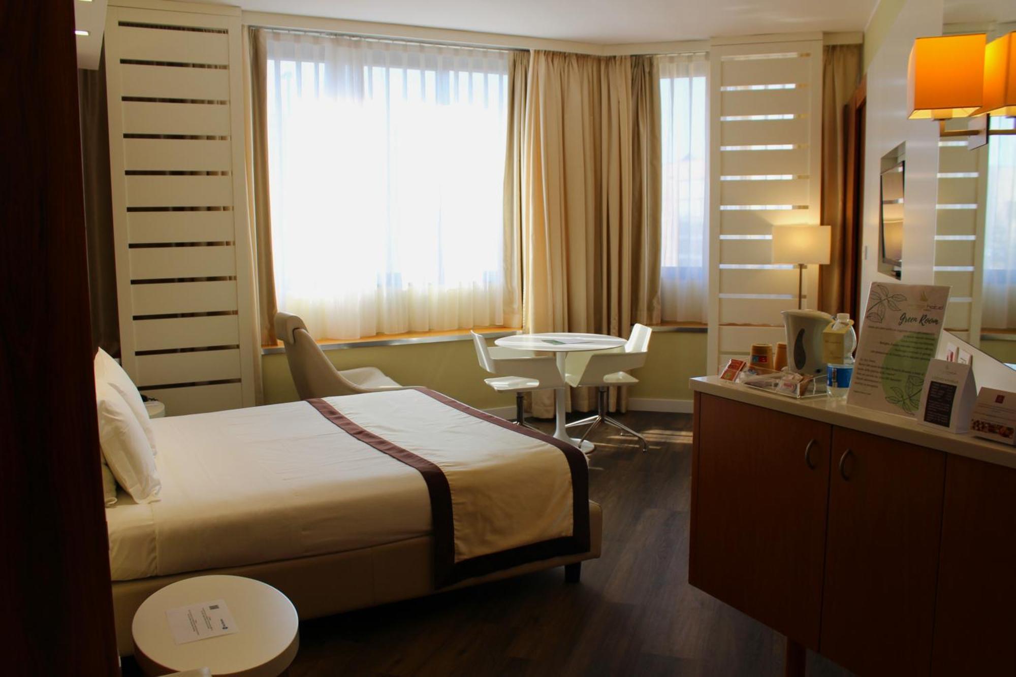 Best Western Mirage Hotel Fiera 파데르노 두냐노 외부 사진