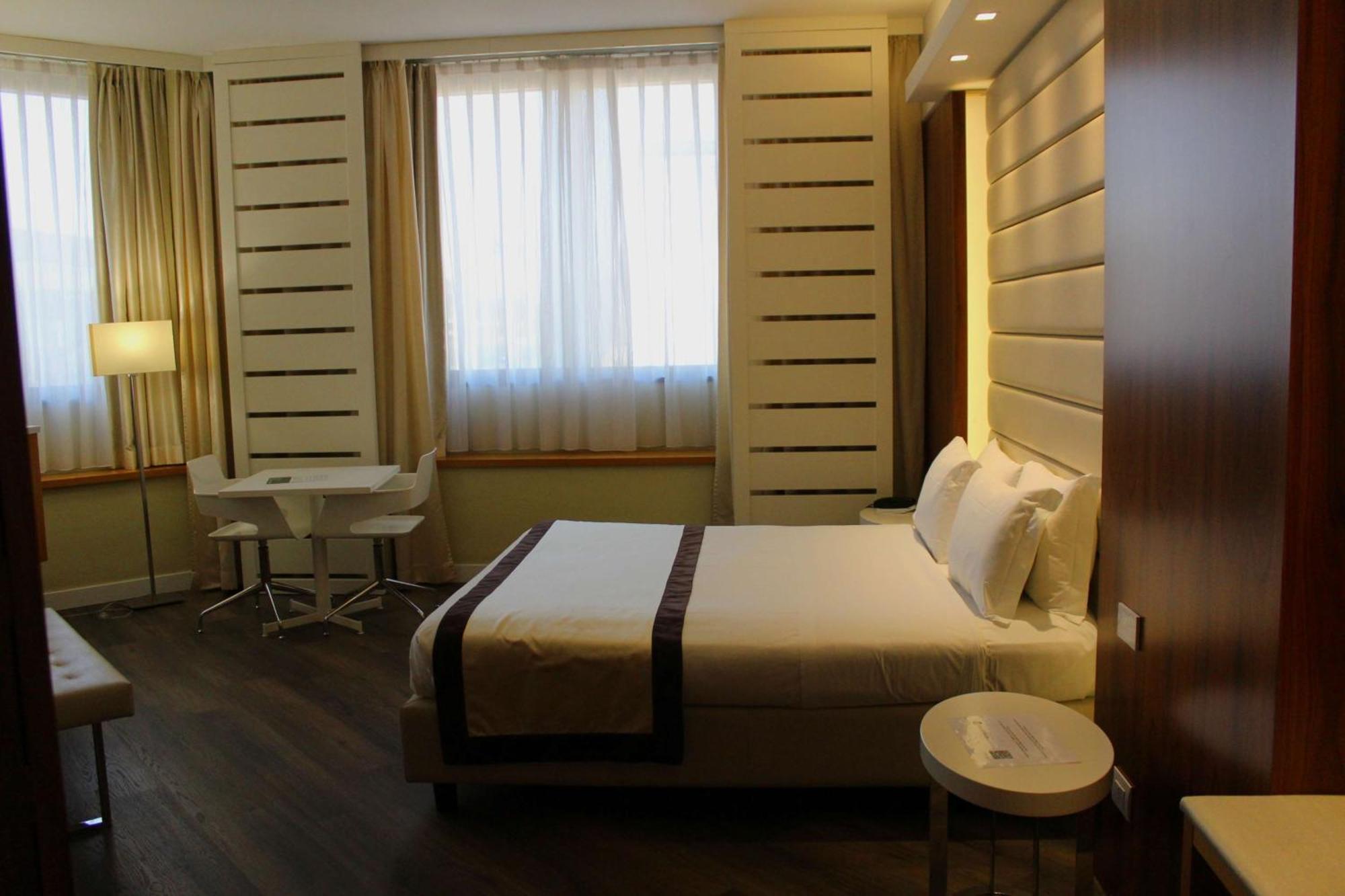 Best Western Mirage Hotel Fiera 파데르노 두냐노 외부 사진